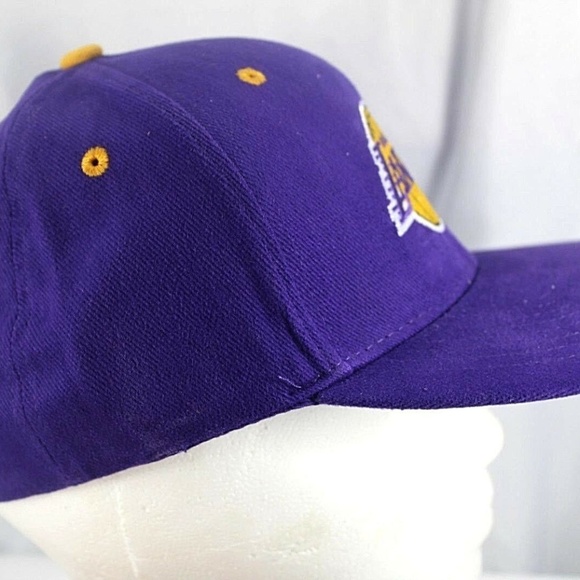 Los Angeles Lakers Purple Baseball Cap Snapback - Picture 4 of 6